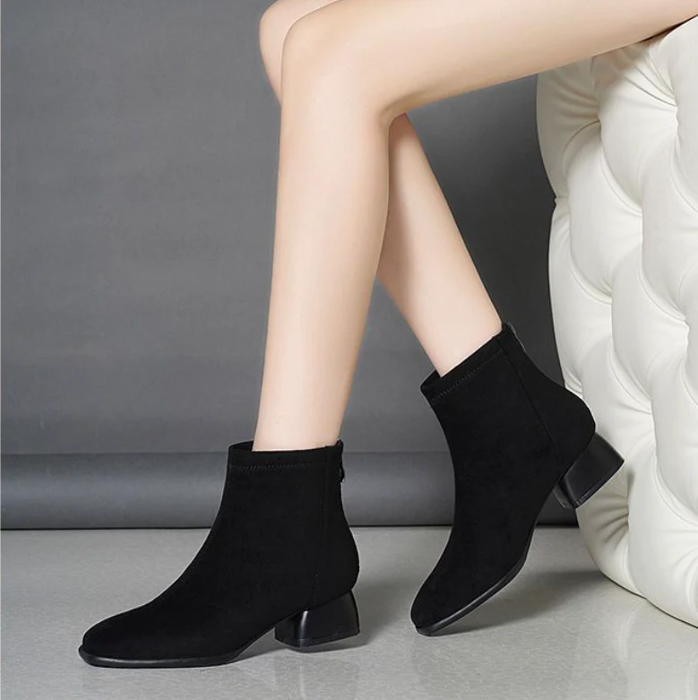 Small Feet Back Zipper Low Heel Short Boots