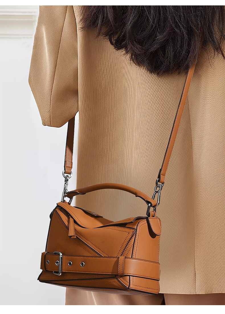 2025 Luxury Design Messenger Bag for Women, Customizable in Various Colors of Leather
