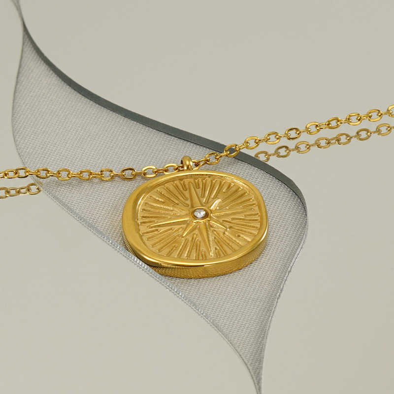 Waterproof Circular Coin Pendant Necklace Euramerican Stainless Steel Zirconia Star Necklaces Jewelry